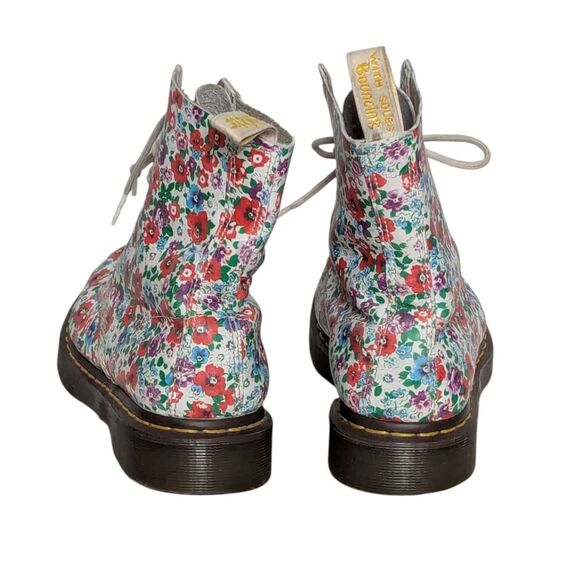 Dr. Martens Size 8 Women's White Floral Boho Combat Boots Pascal Fairy Grunge - Picture 3 of 16